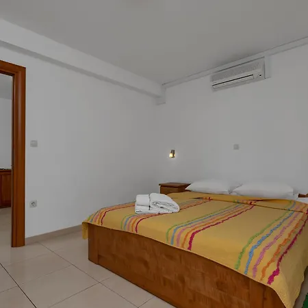 Juric 2 * Baška Voda