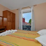 Juric 2 Baška Voda