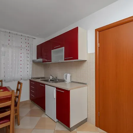 Juric 2 Apartmán *