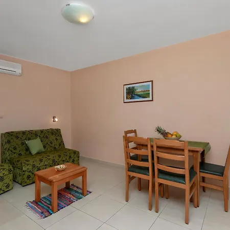 Juric 2 Apartmán *