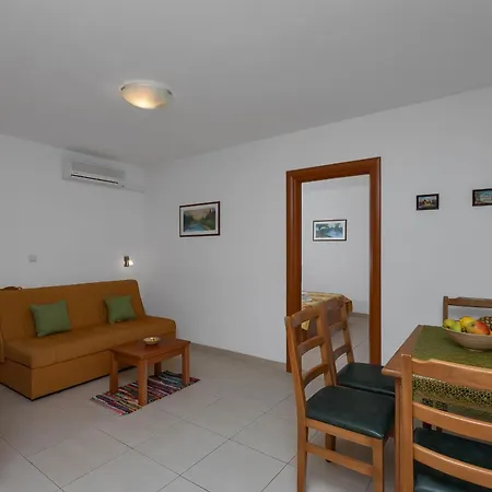 Juric 2 Apartmán